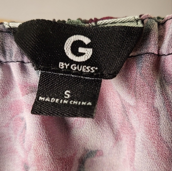 Guess Floral Cropped Blouse size Small - Picture 3 of 7
